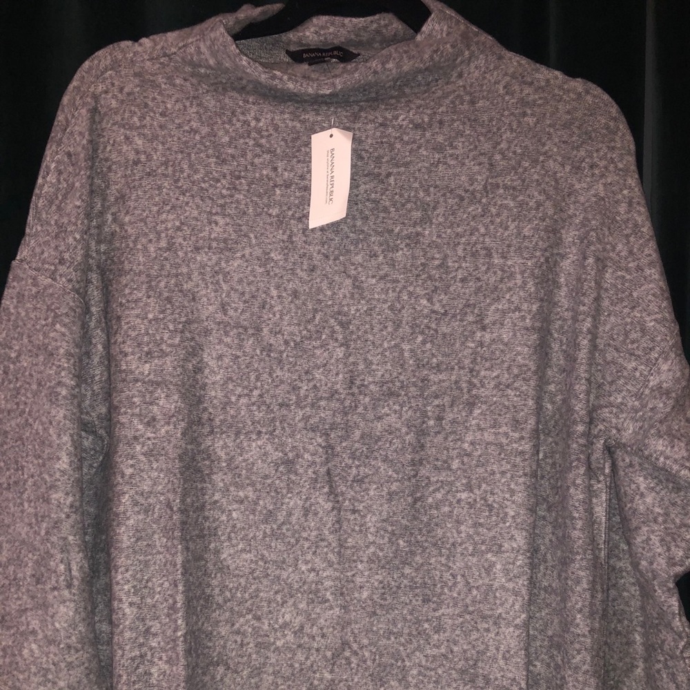 NWT BR Grey Cozy Top